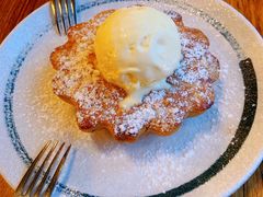 苹果派伴香草冰淇淋-SMOKI & CO(五大道店)