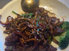 -八府香鸭·啫啫煲(华山路店)