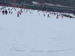 -济南卧虎山滑雪场