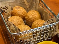 -BHC炸鸡(明洞总店)