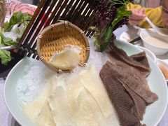 -红鼎豆捞·非遗鲍皇汤火锅(宝丰路店)