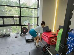 -享受健身·美体塑形馆