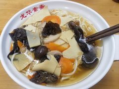 -龙华寺