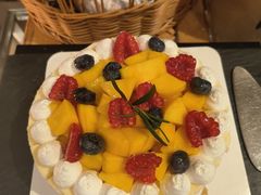 缤纷莓果蛋糕-广州中心皇冠假日酒店-环市食坊·海鲜自助餐厅