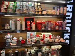 零售区-星巴克(南京大世界店)