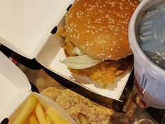 香辣鸡腿堡套餐-肯德基(丽莎广场店)