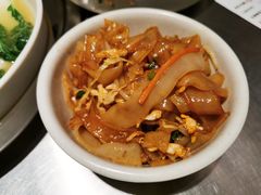 炒河粉-龙巢盱眙龙虾·牛蛙·烧烤宵夜(八卦岭店)