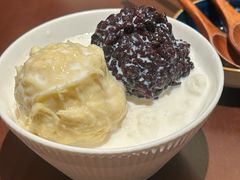 榴莲忘返-小团圆糖水铺(襄阳南路店)