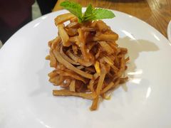 -乡村馕坑肉·烧烤·新疆菜·本地人更爱吃(阿勒泰首店)