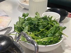 -德林酸菜鱼火锅(南丹店)