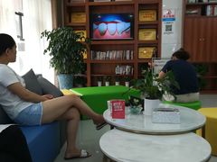 -咿呀口腔(光谷分院)