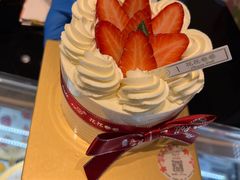 -花花卷卷·鲜食蛋糕(静安久光百货店)