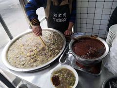 -刘老虎肉丸糊辣汤(总店)
