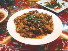 -闯关东东北农家菜(崂山石老人店)