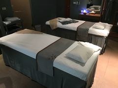 -Let’s Relax Spa(Terminal 21 Asok)