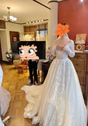 -Flora婚纱礼服定制租赁店