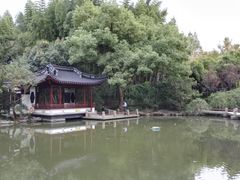 -汇龙潭