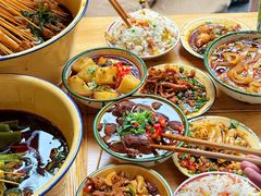 -拈签一笑黄牛肉辣卤串串