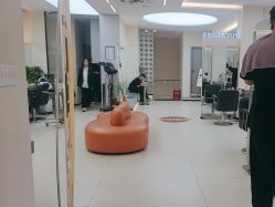 -优尚·烫·染·店