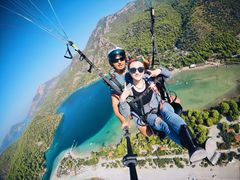 -费特希耶滑翔伞