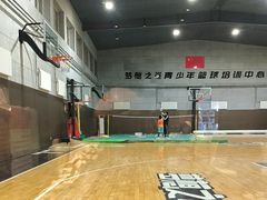 -梦想之巅·青少年篮球·羽毛球·培训中心(西站店)