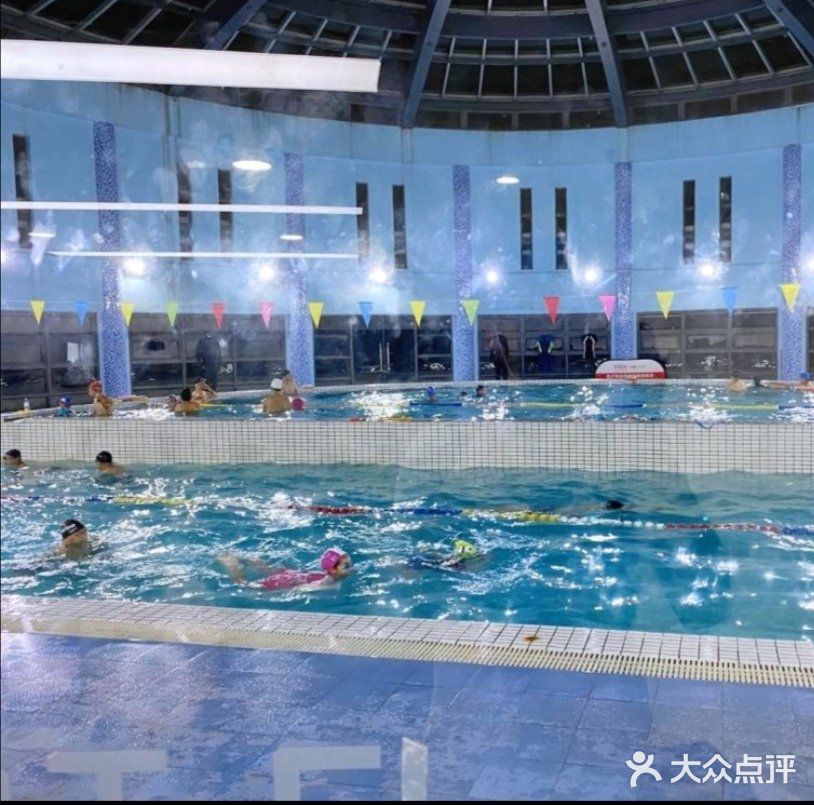 宝贝游泳小天地