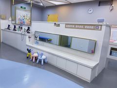 -龙格亲子游泳·水育早教中心(华亿大润发店)