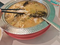 -姚姚酸菜鱼·金戈戈香港豉油鸡(喜荟城联名店)