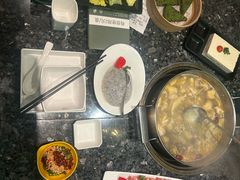 -一席地·本地鸡窝·杭帮鸡火锅(萧山银隆百货店)