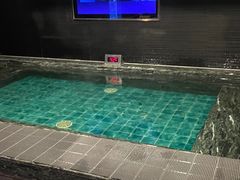 -水世界温泉洗浴