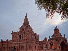 -一寨两国风景区