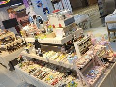 -郑在DIY·潮玩银饰绘画手作(中央大道旗舰店)