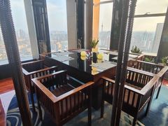 -唐拉雅秀酒店-西锦汇空中BBQ·思创餐厅