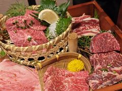 -山川小町·极番烧肉(新地假日广场店)