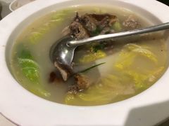 鸭架子汤-大鸭梨烤鸭(左家庄店)