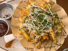 -Mark&Mars Restaurant