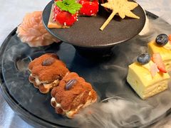 -香格里拉鱼跃地中海西餐厅·牛排披萨