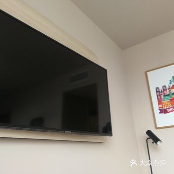 服务不错 环境不错! 态度很好 有电磁炉 有热水壶