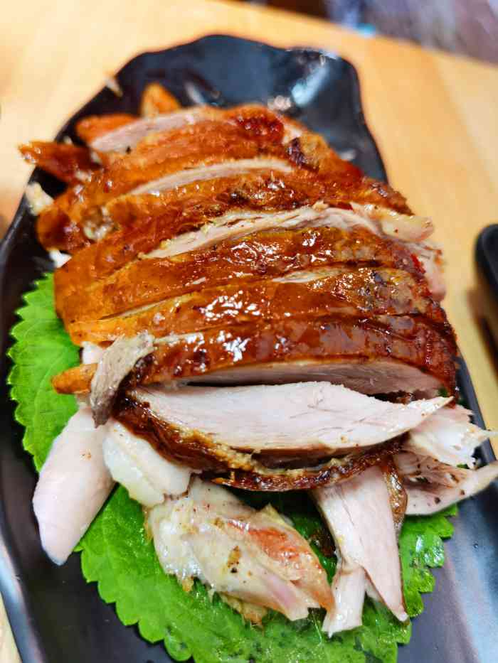 上逸阁老北京焖炉烤鸭(漳州二路店)-"以前路过这家店总是排队,所以