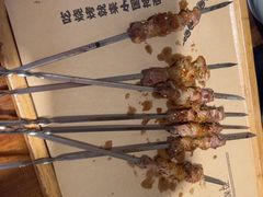 -东大桥小国抻面烧烤(长通路店)