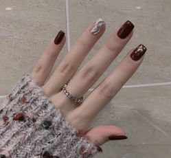 -Pink You美甲美睫纹绣定制中心