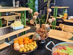 -鹿鸣山草本茶香火锅(园西路店)
