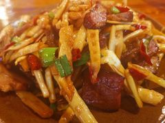 -苗湘食府(十年店)