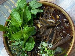 -铭记嘎洒生态鳝鱼(迎春街店)