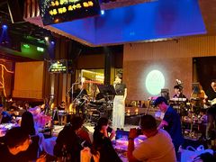 -洛缦音乐餐厅(工业展览馆万象城店)