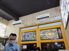 大堂-家味螺蛳粉&烤鱼(安远路店)