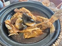 红烧河鱼秧草-鸿运酒楼