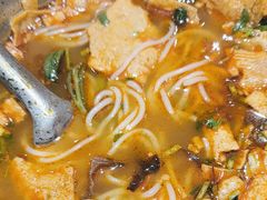 -柳州肥姨妈大骨螺蛳粉(曹路店)