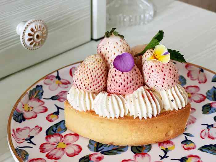 zaza cakery-"观察很久终于下单了.定了蜜瓜和南瓜的双拼.