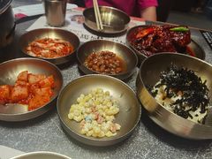 -草家酱蟹炭火烤肉店(珲春南路二店)